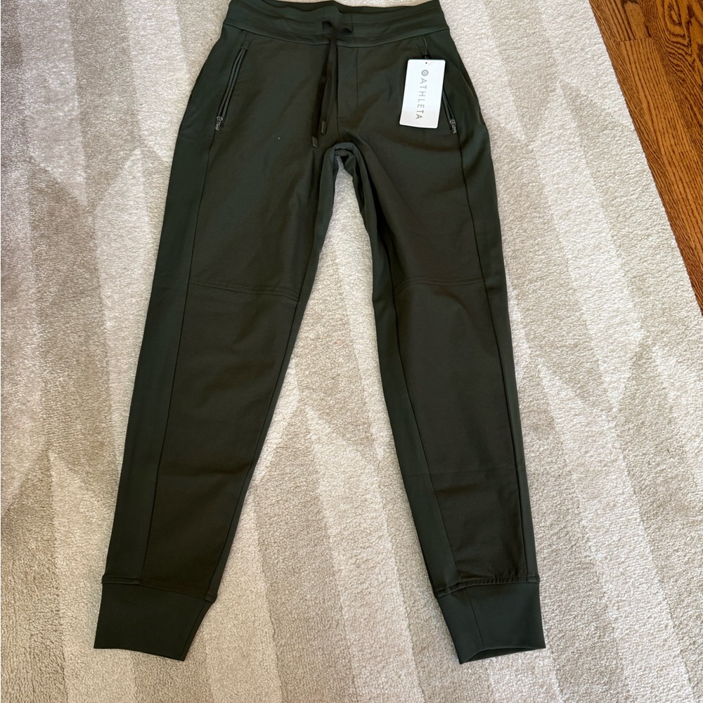 Athleta Trek Jogger - Dark Green